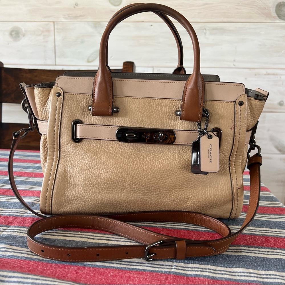 Coach purse in great shape!